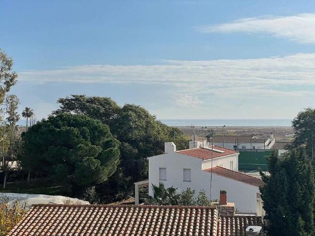 Piso en venta en Amposta, de 56 m² 2 habitaciones por 148.400