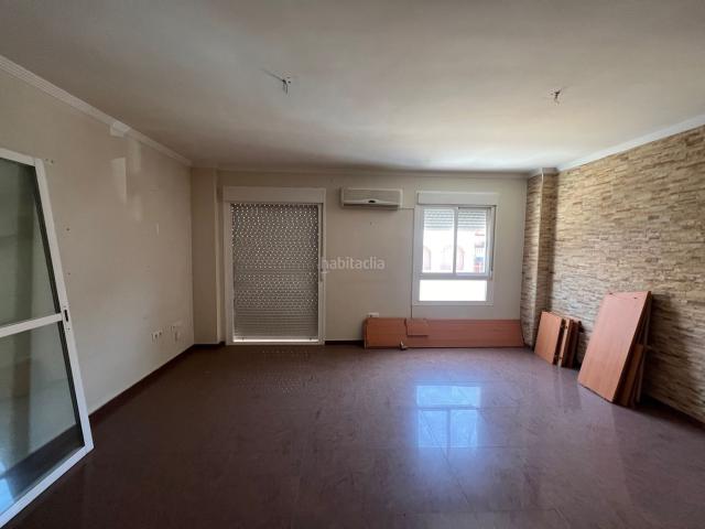 Piso en venta en Andújar. Pisos.