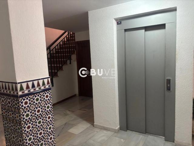 Piso en venta en Antequera, Cueva de Menga. Vive en el corazón de Antequera amplitud, luz y el hogar que podrás diseñar a tu gusto. Pisos.