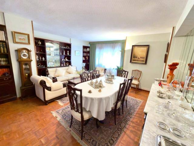 Piso en Venta en Apóstol Santiago