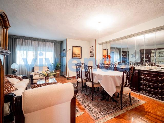 Piso en Venta en Apóstol Santiago