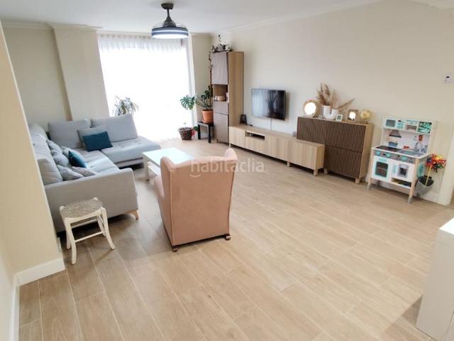 Piso en venta en Aranda de Duero, Centro. Amplia vivienda seminueva de 4 dormitorios con garaje y trastero en el corazón de Aranda de Duero. Pisos Aranda de.