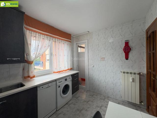 Piso en venta en Aranda de Duero, Santa Catalina Ferial. VENTA DE PISO 3 DORMITORIOS PARA ENTRAR A VIVIR. Pisos Aranda de.