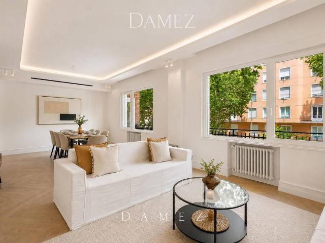 Piso en Venta en Argüelles