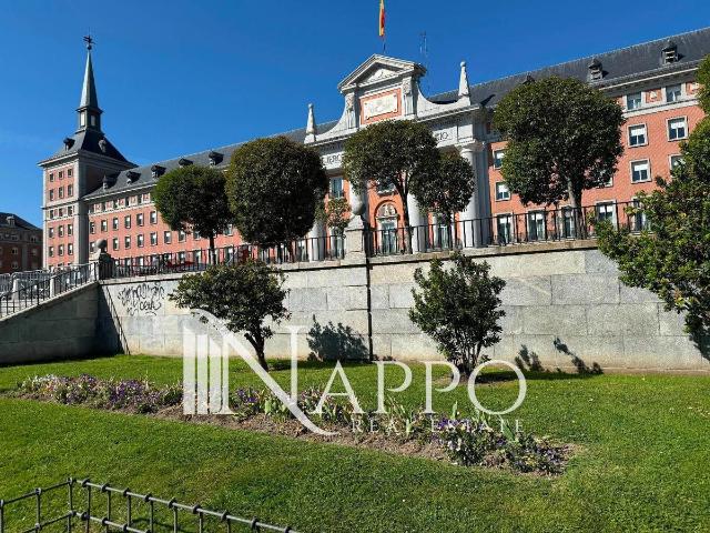 Piso en Venta en Argüelles
