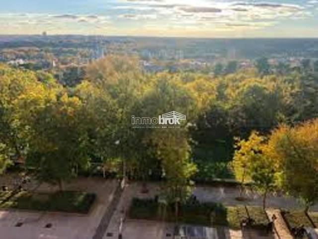 Piso en Venta en Argüelles
