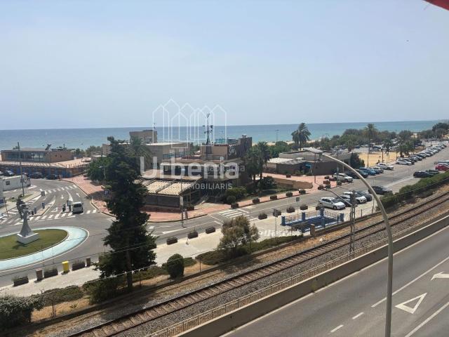 Piso en venta en Arenys de Mar, Centre. Piso con espectaculares vistas al mar y plaza de parking. Pisos Arenys de.