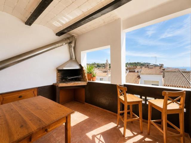 Piso en venta en Arenys de Mar, Centre. Piso de 151 m2 con terraza y vistas al mar en el centro de Arenys de Mar. Pisos Arenys de.
