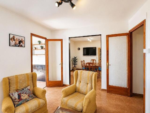Piso en venta en Arenys de Mar, de 151 m² 6 habitaciones por 375.000