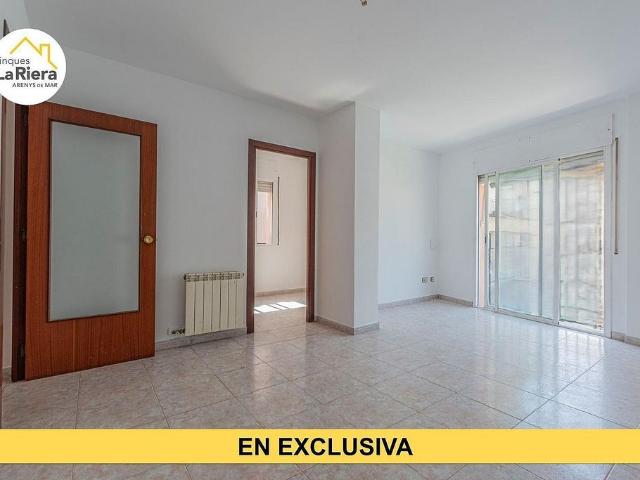 Piso en venta en Arenys de Mar, de 65 m² 3 habitaciones por 320.000