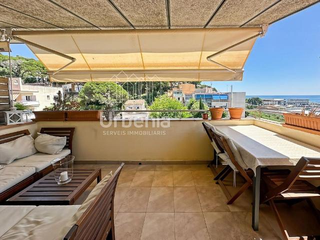 Piso en venta en Arenys de Mar, de 66 m² 3 habitaciones por 375.000