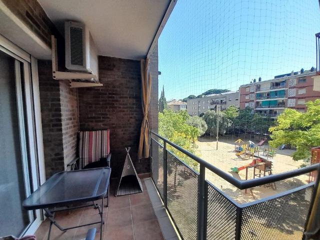 Piso en venta en Arenys de Mar, de 74 m² 3 habitaciones por 326.000