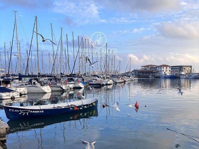 Piso en venta en Arenys de Mar, de 77 m² 3 habitaciones por 280.000