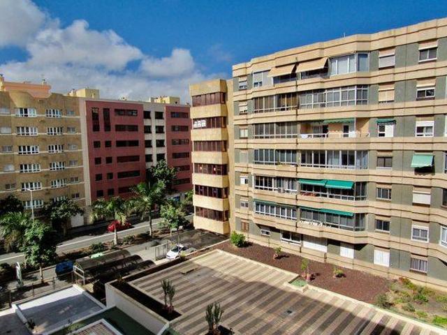 Piso en Venta en Arenales Lugo Avda. Marítima