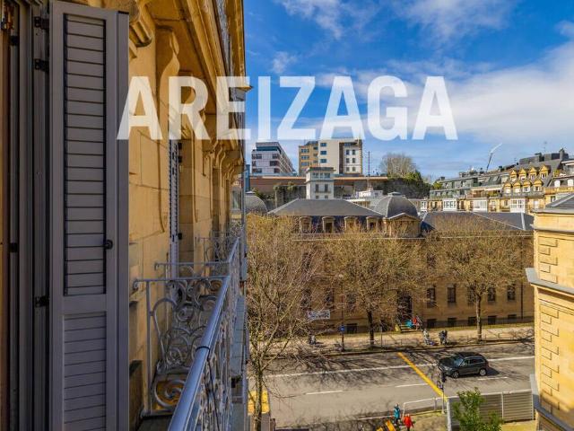 Piso en Venta en Área Romántica