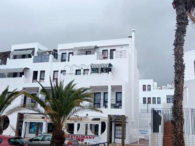 Piso en venta en Arona, Los Cristianos. Apartamento en venta en Apartamentos Funchal Los Cristianos. Pisos.