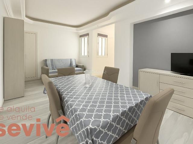 Piso en venta en Arona, Los Cristianos. Piso reformado en Los Cristianos, con ascensor, piscina comunitaria y a pocos minutos a pie de la playaPresentamos esta vivienda s. Pisos.