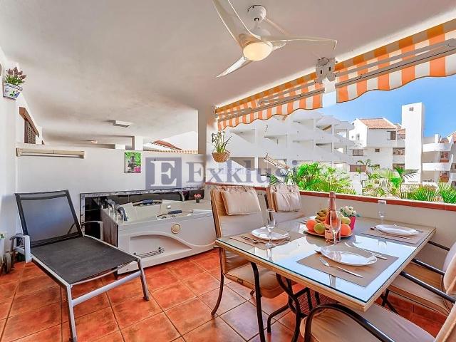 Piso en venta en Arona, Los Cristianos. Pisos.