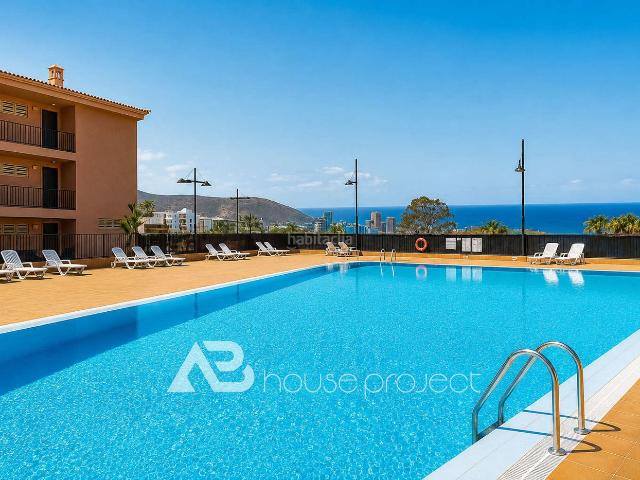 Piso en venta en Arona, Los Cristianos. Pisos.