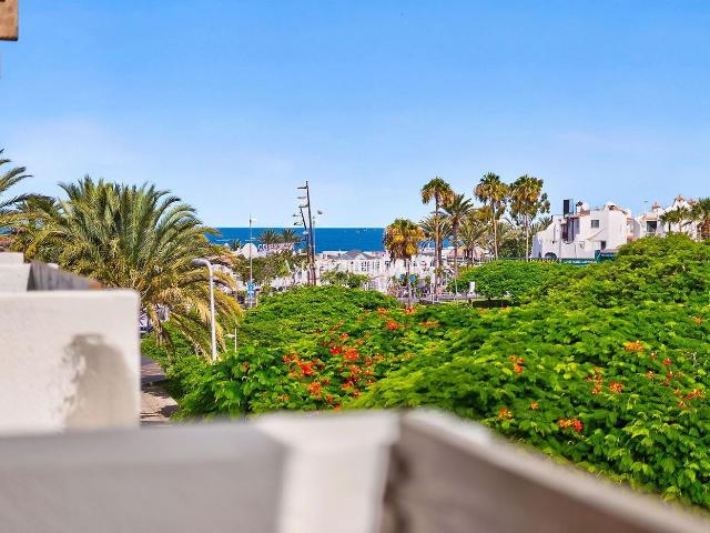 Piso en venta en Arona, Playa de las Américas. Apartamento en venta en Bungalows Las Piteras Playa de Las Américas a pocos pasos de la playa. Pisos.