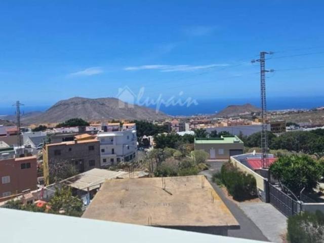 Piso en Venta en Arona