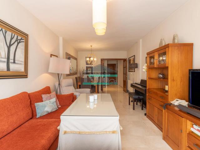 Piso en venta en Armilla, San Miguel. Pisos.