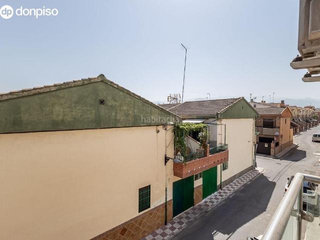 Piso en venta en Armilla, Poniente. Piso en ubicación TOP en Armilla metro, servicios y máxima comodidad. Pisos.