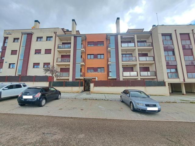 Piso en venta en Arroyo de la Encomienda, Aranzana. VIVIENDA 3 HABITACIONES 2 BAÑOS GARAJE GRANDE Y TRASTERO. Pisos Arroyo de la.