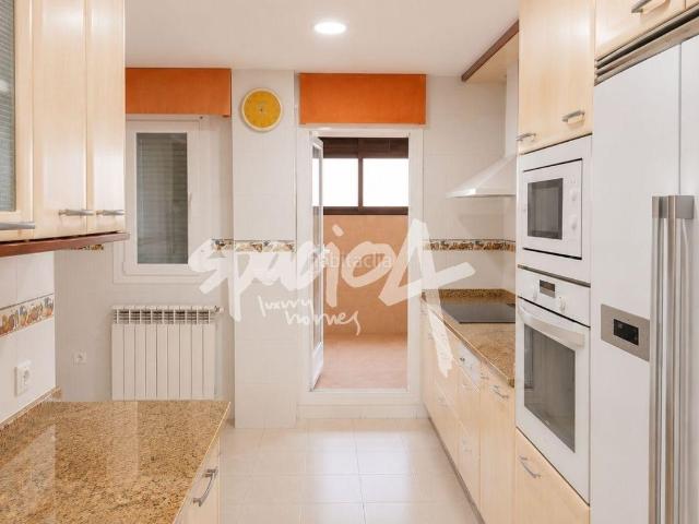 Piso en venta en Arroyomolinos, Zona El Caño. Dúplex en venta en Arroyomolinos con dos terrazas. Pisos.