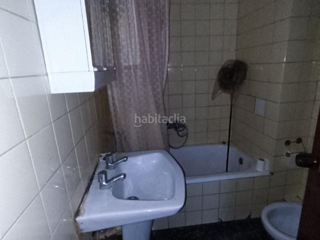 Piso en venta en Arrasate o Mondragón. PISO EN EL BARRIO DE MAKATZENA PARA REFORMAR. Pisos Arrasate o.