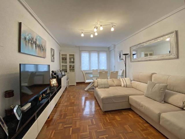 Piso en Venta en Arriaga Lakua