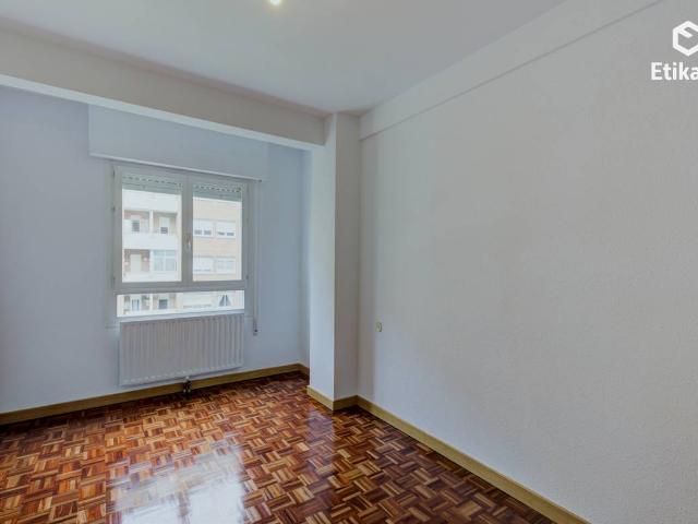 Piso en Venta en Arriaga Lakua