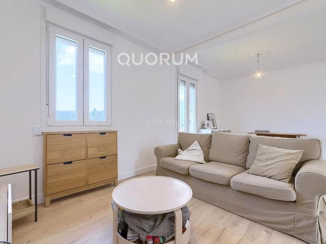 Piso en venta en Arrigorriaga. Piso Reformado Con VISTAS DESPEJADAS De 2 Dormitorios En Zona Kubo. Pisos.