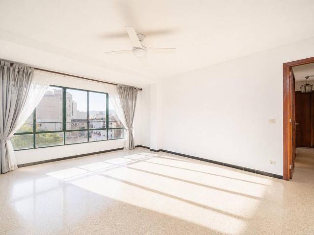 Piso en Venta en Arxiduc