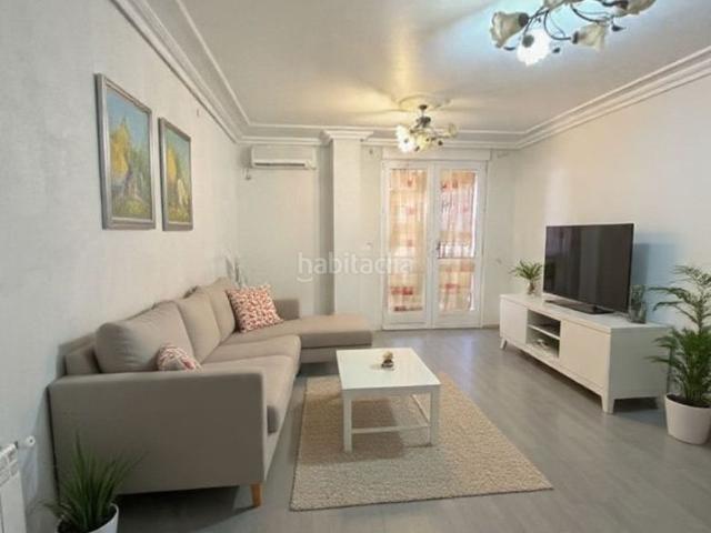 Piso en venta en Astillero El. Bajo con terraza, garaje y trastero en Guarnizo Para reformar a tu gusto. Pisos Astillero.