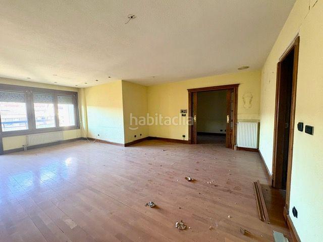 Piso en venta en Burgos, Villa Pilar. Pisos.