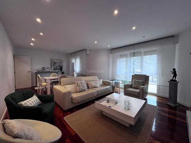 Piso en venta en Burgos, Villa Pilar. REGINO. Pisos.