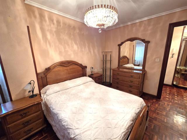 Piso en venta en Burgos, Gamonal San Bruno G9. ESPECTACULAR VIVIENDA EN LA CALLE VITORIA CON GARJE OPCIONAL. Pisos.