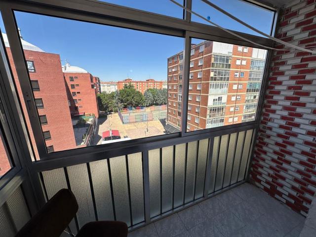 Piso en venta en Burgos, Gamonal San Bruno G9. Pisos.