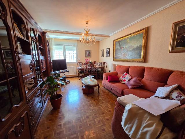 Piso en venta en Burgos, Gamonal San Bruno G9. PLAZA ROMA.PISAZO DE TRES HABITACIONES. Pisos.