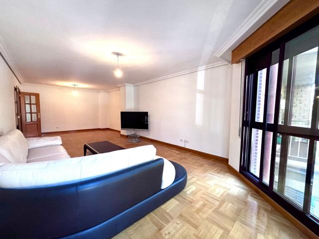 Piso en venta en Burgos, Los Vadillos R. Sanitaria Pozanos. ZONA ANTIGUO HOSPITAL. Pisos.