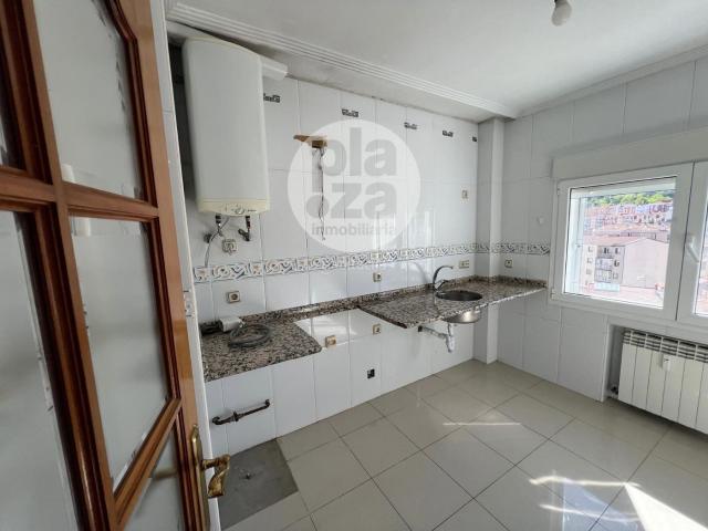 Piso en venta en Burgos, Los Vadillos R. Sanitaria Pozanos. AVDA. DEL CID. Pisos.