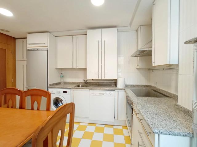 Piso en venta en Burgos, Los Vadillos R. Sanitaria Pozanos. Pisos.