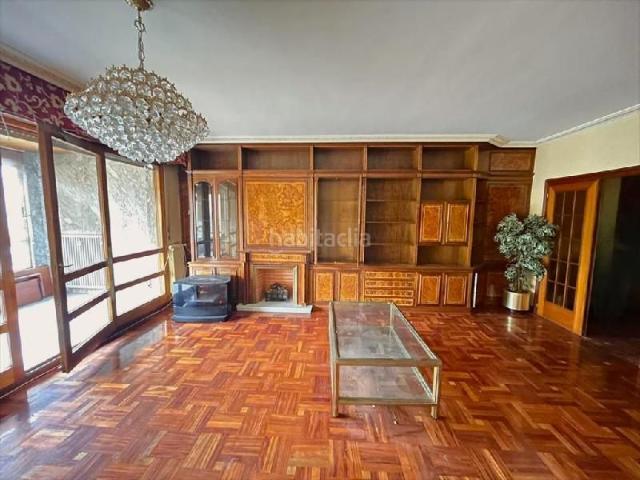 Piso en venta en Burgos, Reyes Católicos. Pisos.