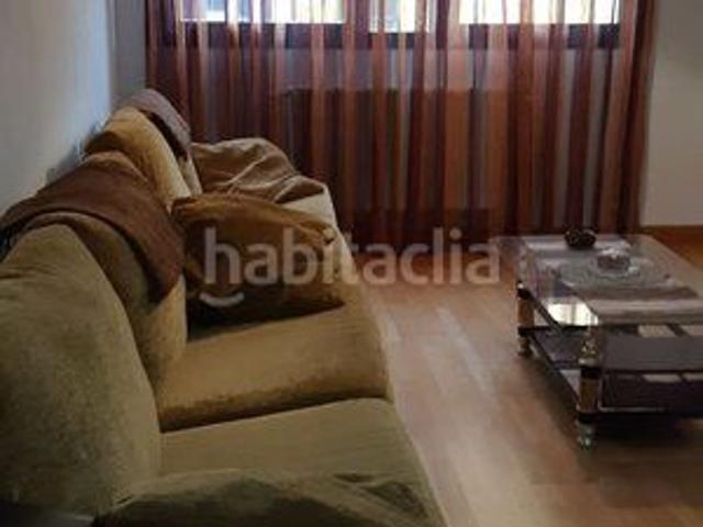 Piso en venta en Burgos, San Pedro de la Fuente. Piso en venta en Calle Villalon piso para entrar a vivir. Pisos.