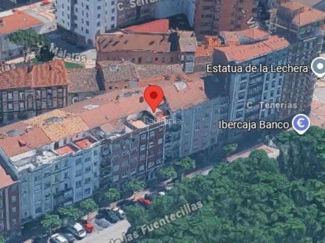Piso en venta en Burgos, San Pedro de la Fuente. Vivienda ubicada en Sn Pedro de la Fuente. Se encuentra en la zona oeste de Burgos, colindando entre los barrios tradicionales de. Pisos.