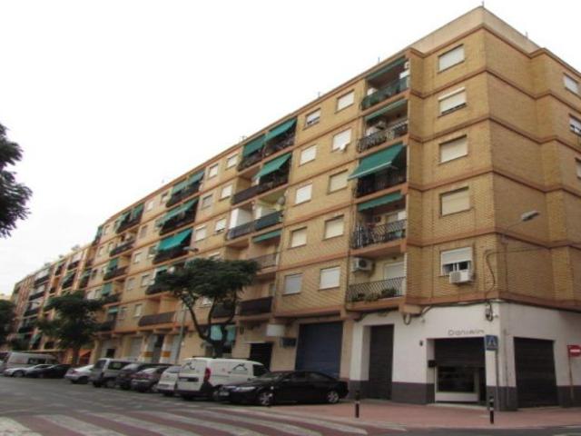 Piso en Venta en Burjassot, Valencia