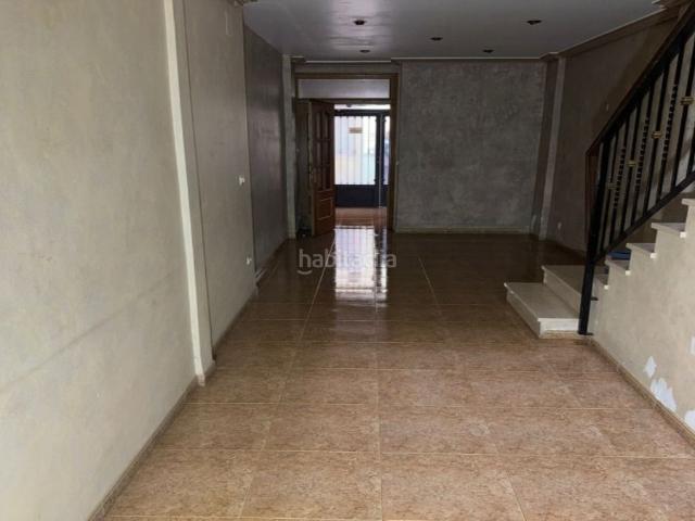 Piso en venta en Burriana, Llombai. Excelente oportunidad para adquirir un piso en venta de cuatro habitaciones en la localidad de BorrianaBurriana en Castellón. No. Pisos.
