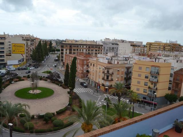 Piso en venta en Burriana, Llombai. Piso en venta en Plaza de la Generalidad Valenciana, Burriana. Pisos.