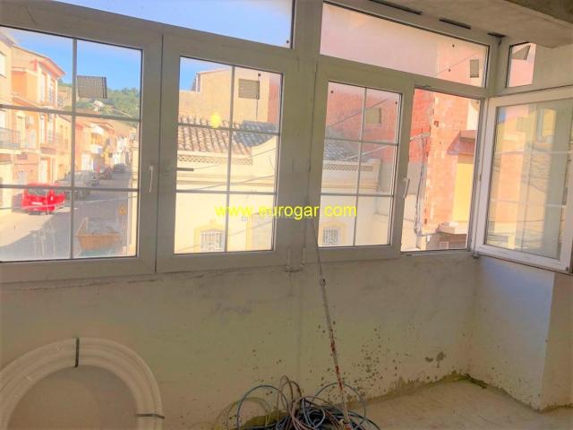 Piso en venta en Buñol. Piso a reformar en venta en Buñol 46360. Pisos.